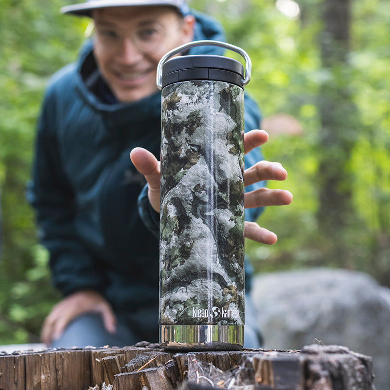 20oz-tkwide-with-twist-cap-mossy-oak-f2 20oz_bottle_twist_mossyoak_terragila_closeup_square.jpg