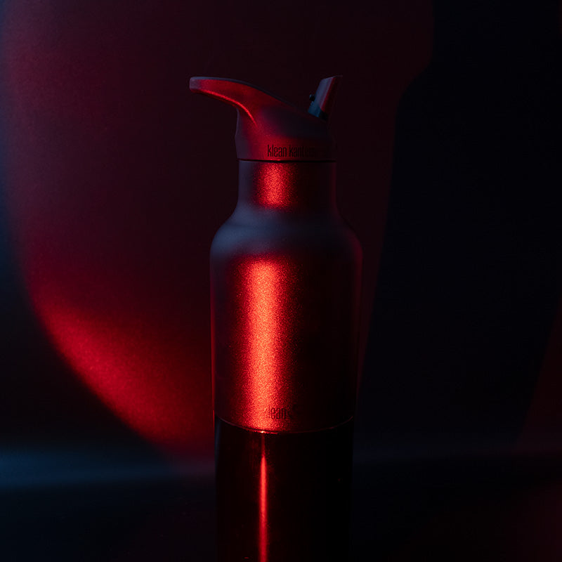20oz-rise-classic-may-the-4th-k9 20oz_rise_classic_may_the_fourth_starwars_black_bottle_redglow_square.jpg