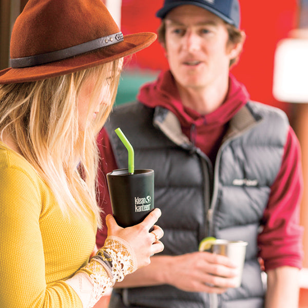 tumbler-straw-lid-with-straw-e2 K16VSSC-SB-guy-girl_style_9a499e23-5b7a-4a0d-b42e-d1b4b02627b2.jpg