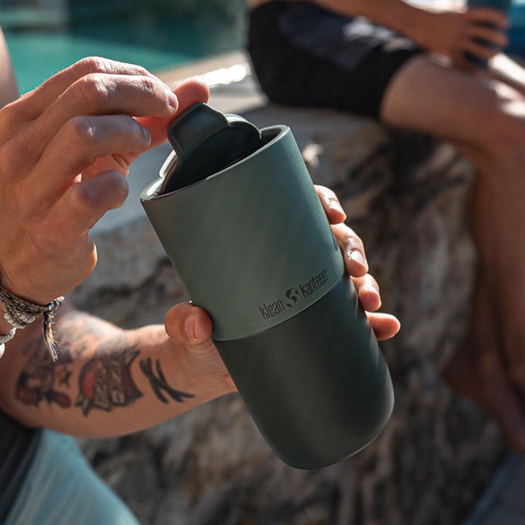 flip-lid-b3 rise_flip_lid_small_tumbler_open.jpg