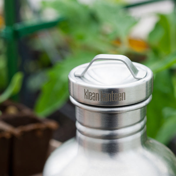 classic-steel-loop-cap-v8 stainless_cap_garden_lifestyle.jpg