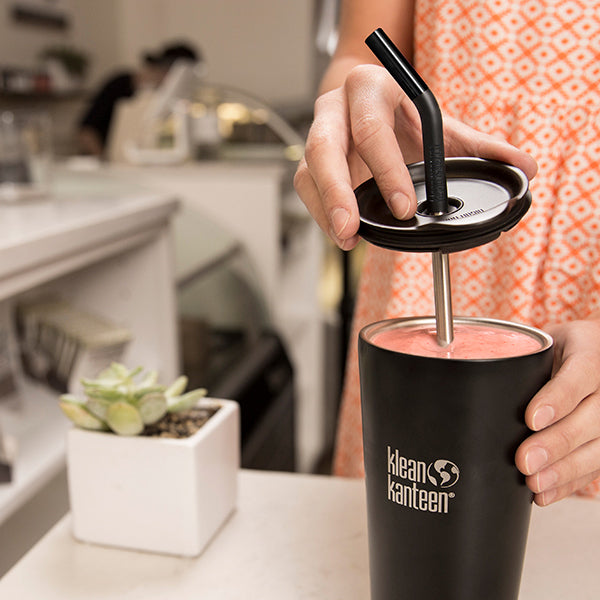 tumbler-straw-lid-with-straw-e2 steel_straw_smoothie-At-Counter-With-Lid_lifestyle_a071dbd2-9fd8-4eea-b04c-2a3732ff8612.jpg