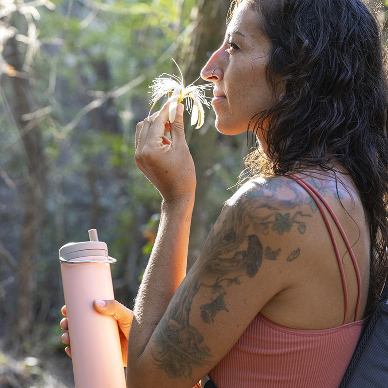 20oz-tkwide-made-to-do-more-bundle-f9 tkwide_20oz_insulated_bottle_twist_woman_flower_costarica_square.jpg