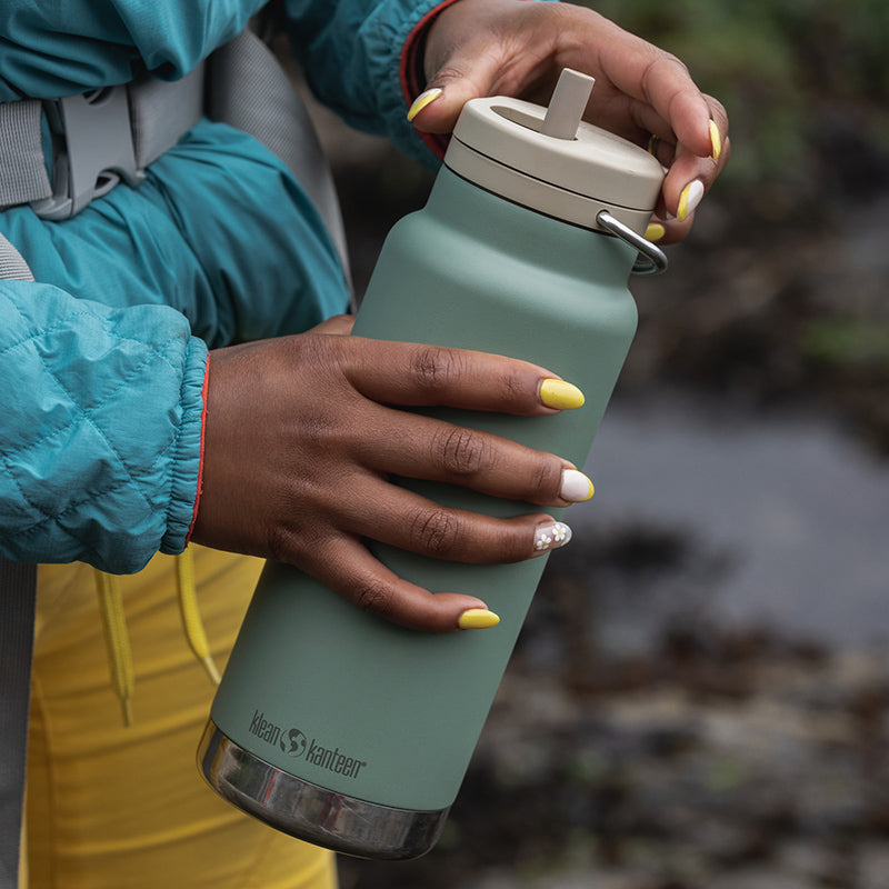 32oz-tkwide-made-to-do-more-bundle-k8 tkwide_32oz_insulated_bottle_twist_closeup_seapsray_hand_square.jpg